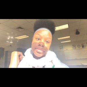 Meet your Posher, Janiya